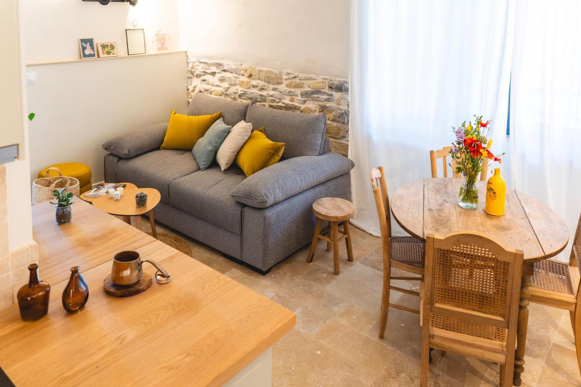 Les Terres Aoyama Hotell Saint Julien Les Rosiers Exteriör bild